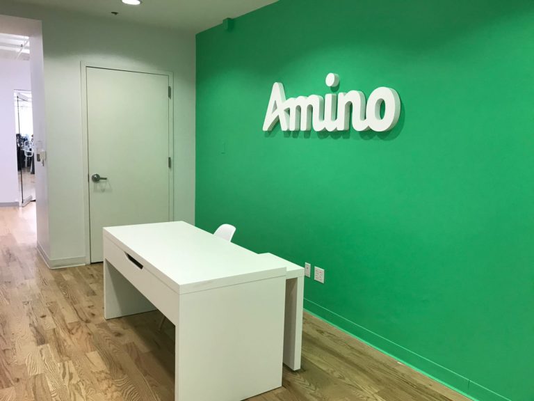Acrylic cut letters