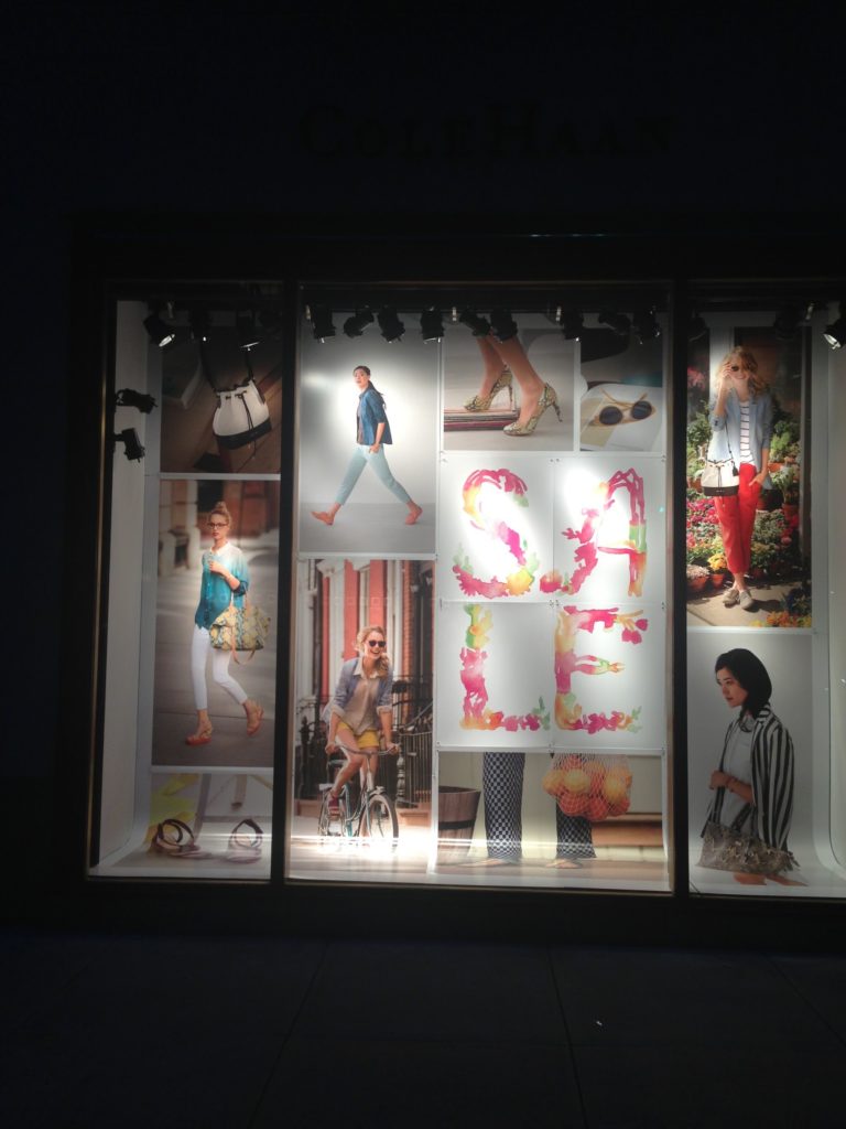 Sale 3D Window display